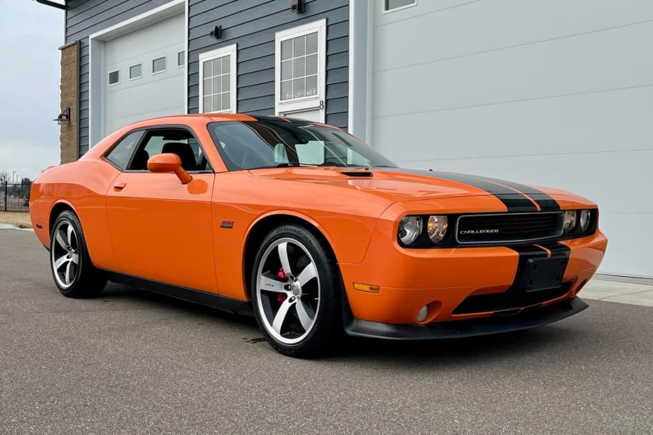 2012 Dodge Challenger SRT8 & 392 sold for $18,750
