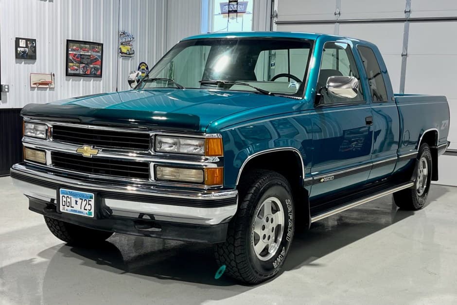 1994 Chevrolet C/K GMT400 (1988-2002) sold for $16,250