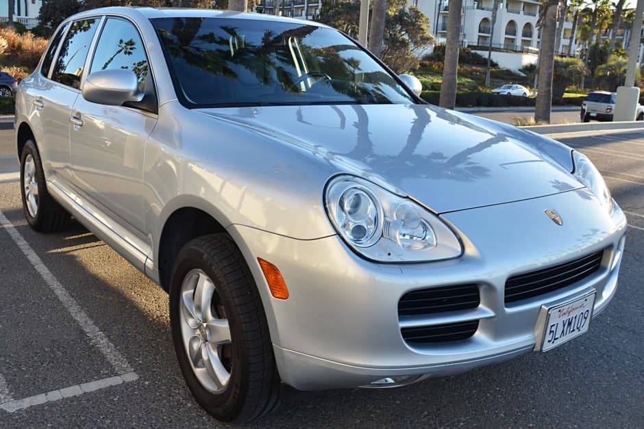 2005 Porsche 955/957 Cayenne (2003-2010) sold for $10,750