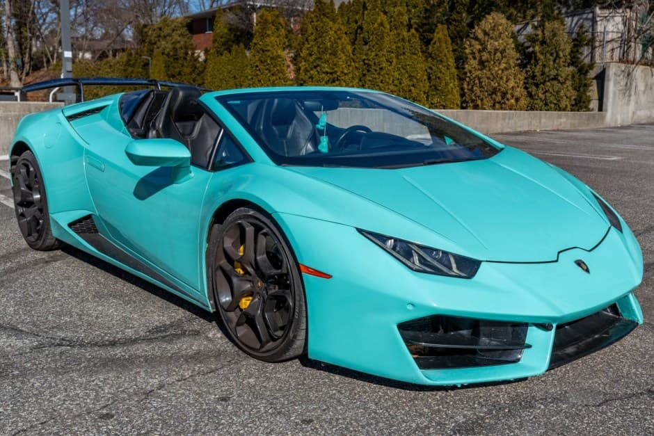 2018 Lamborghini Huracán sold for $125,000