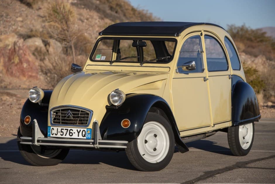 1984 Citroen 2CV sold for $14,500