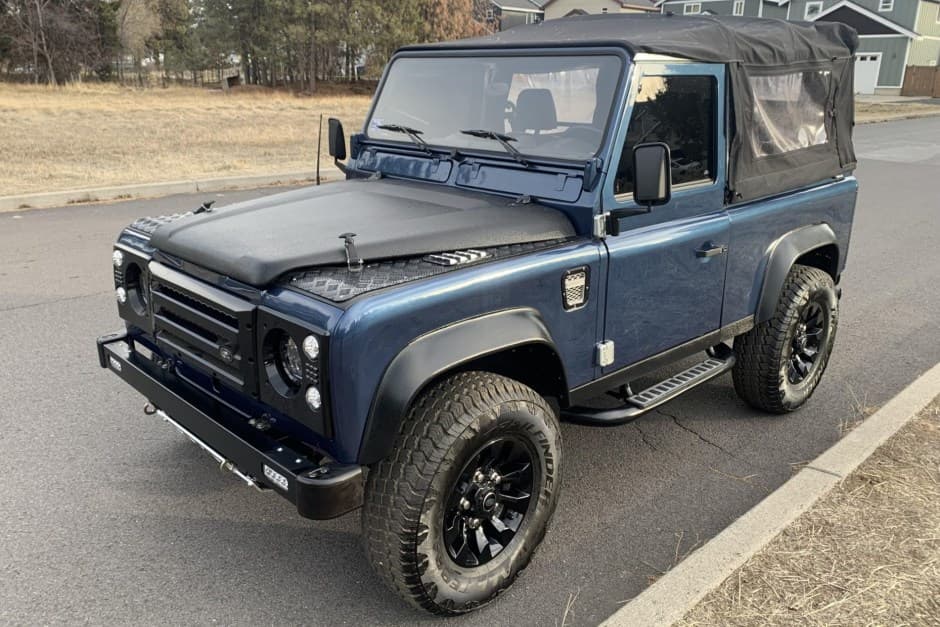 1989 Land Rover 90 / Defender 90 (Euro Spec) sold for $32,789