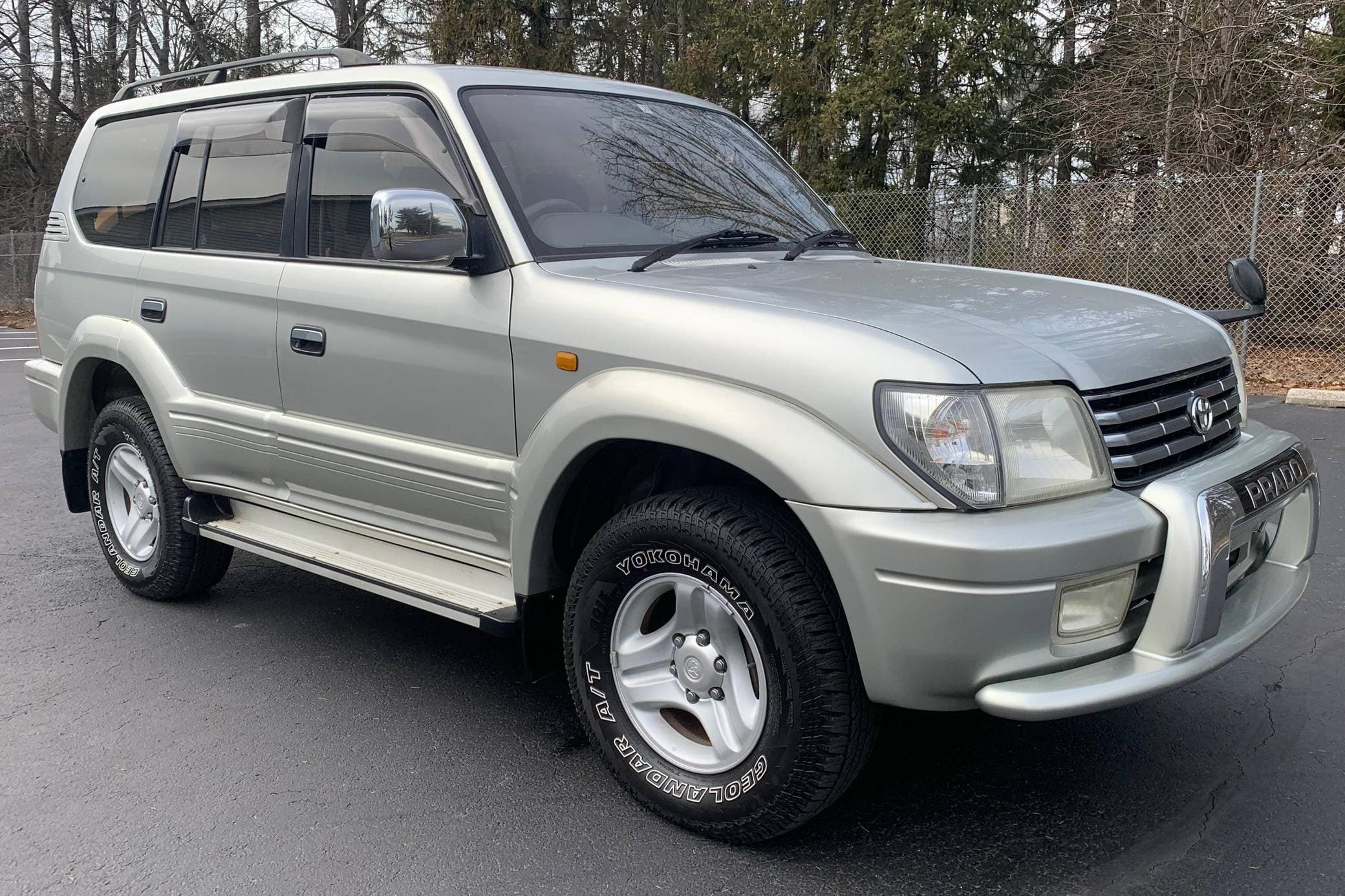 1999 Toyota Land Cruiser sold for $15,619
