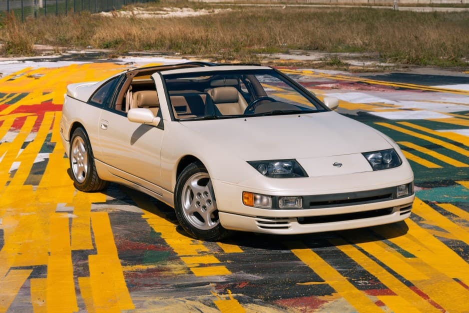 1993 Nissan Z32 300ZX sold for $27,750
