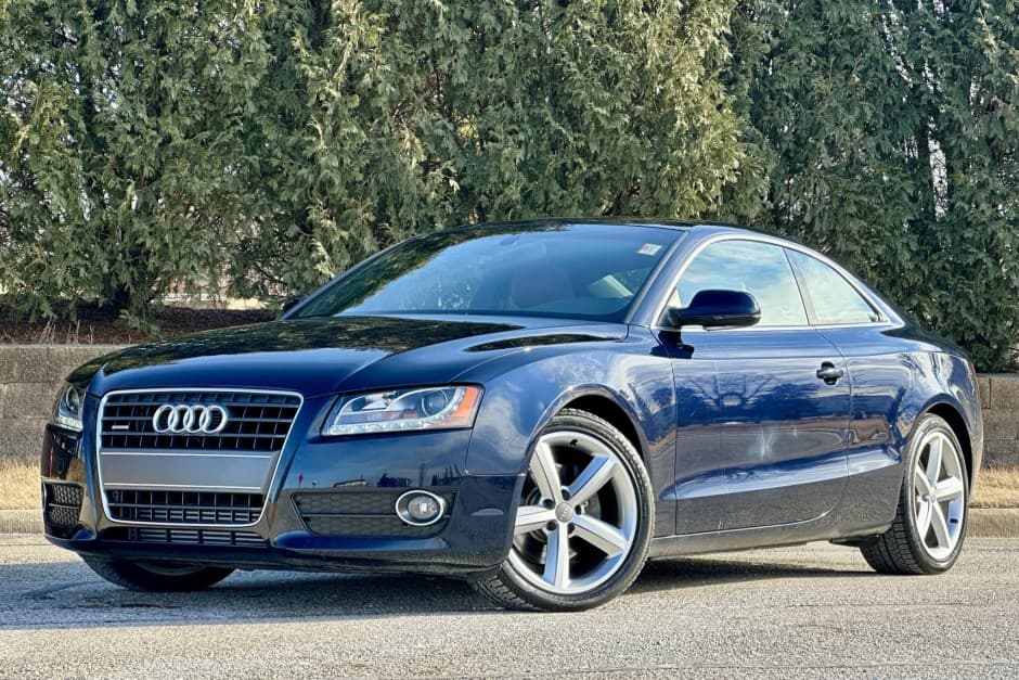 2010 Audi A5 sold for $19,001