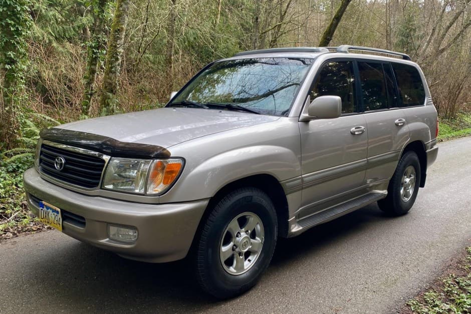2001 Toyota Land Cruiser 100-Series sold for $24,000