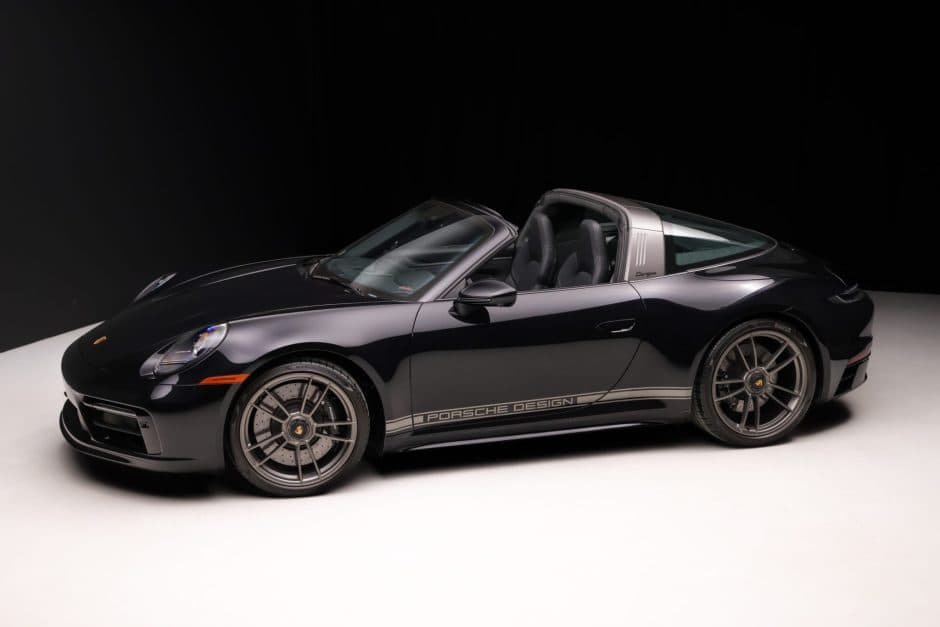 2022 Porsche 992 911 (Non-Turbo/GT2/GT3) sold for $208,000