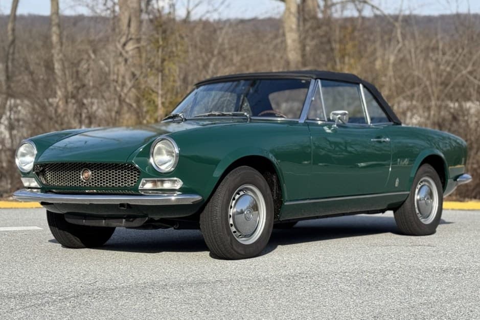 1972 Fiat 124 Spider (1966-1985) sold for $40,000