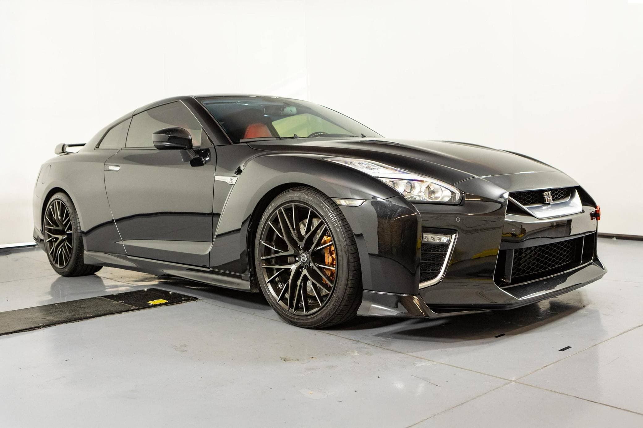 2021 Nissan R35 GT-R sold for $91,500