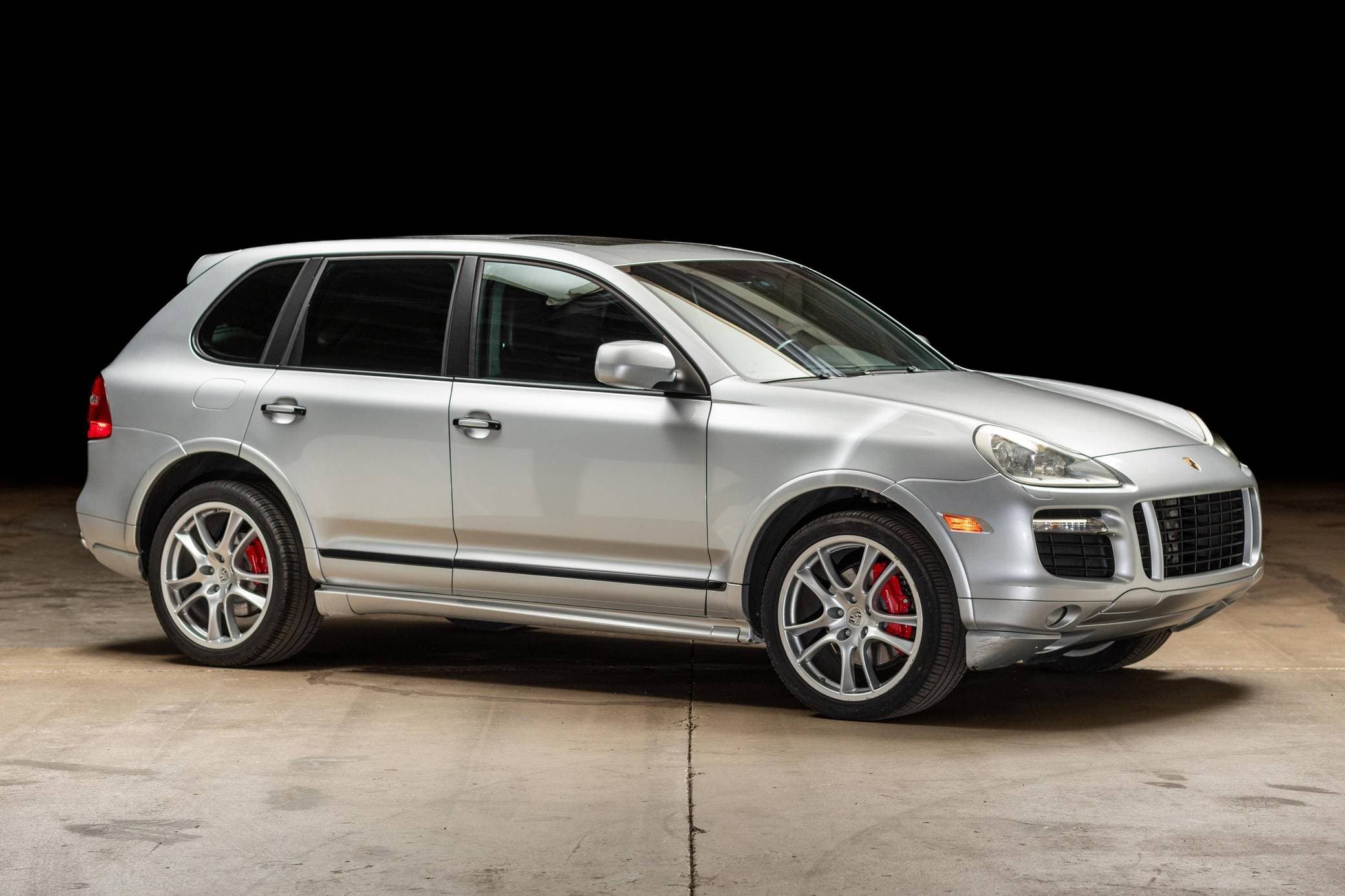 2009 Porsche Cayenne sold for $20,300