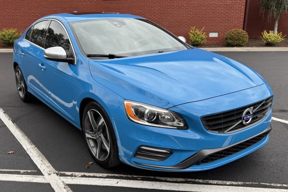 2014 Volvo  sold for $12,250
