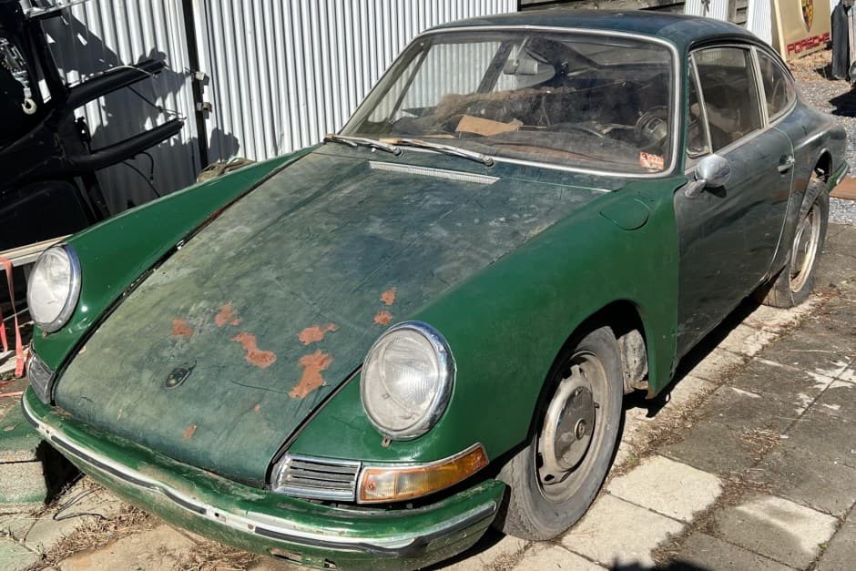 1966 Porsche 912 sold for $15,000