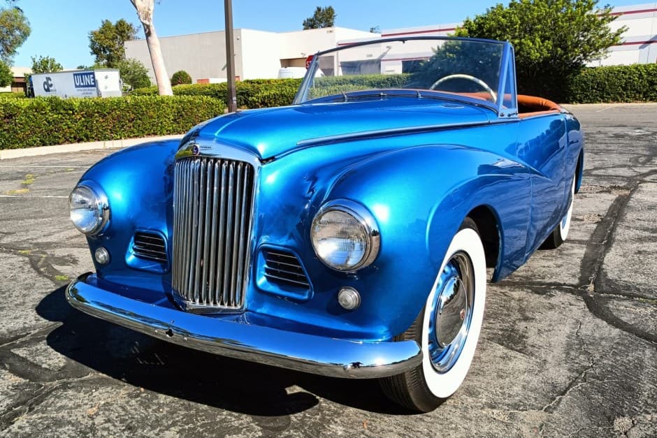 1954 Sunbeam Alpine sold for $17,500