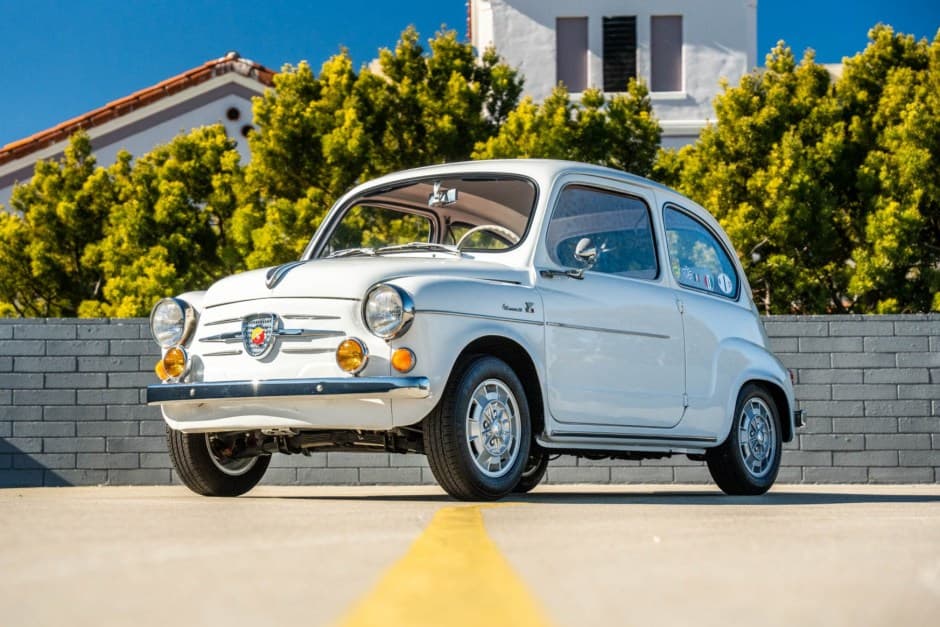 1959 Abarth 750 & 850 sold for $18,500