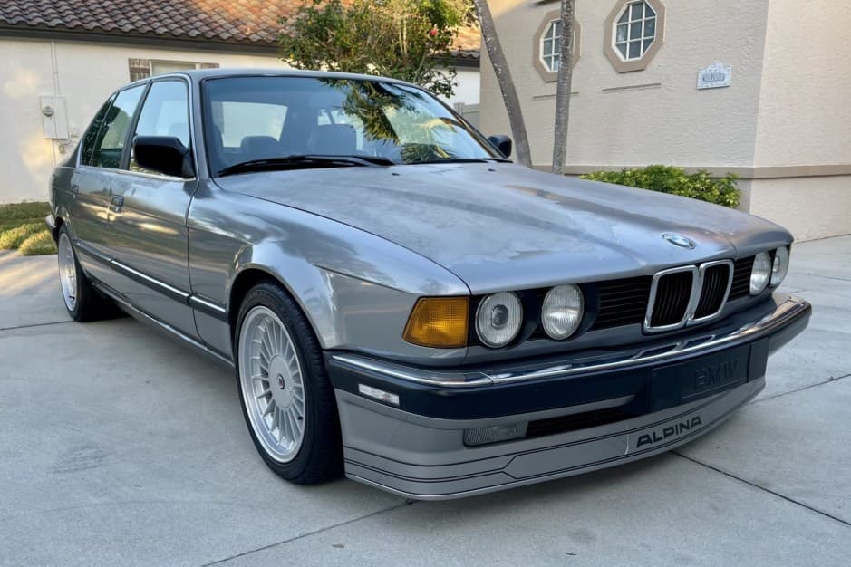 1988 BMW E32 7-Series sold for $7,250