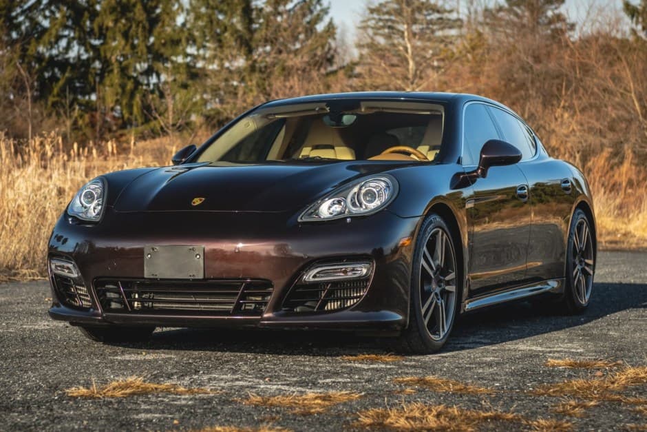 2011 Porsche Panamera sold for $43,307