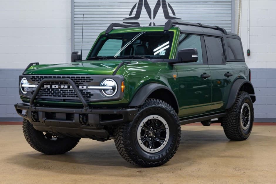 2023 Ford Bronco U725 sold for $44,500