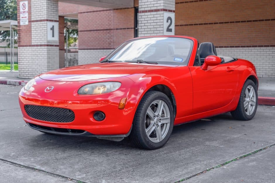 2008 Mazda NC MX-5 Miata sold for $8,300