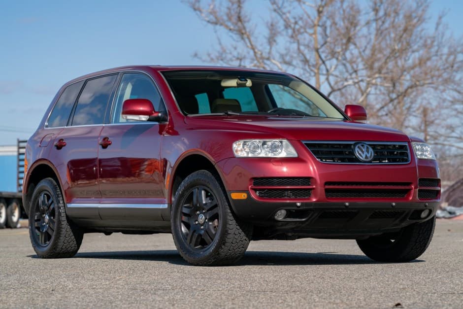 2004 Volkswagen Touareg sold for $10,325