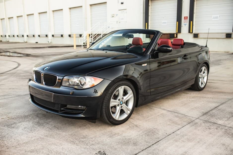 2008 BMW E82/E88 1-Series sold for $12,000