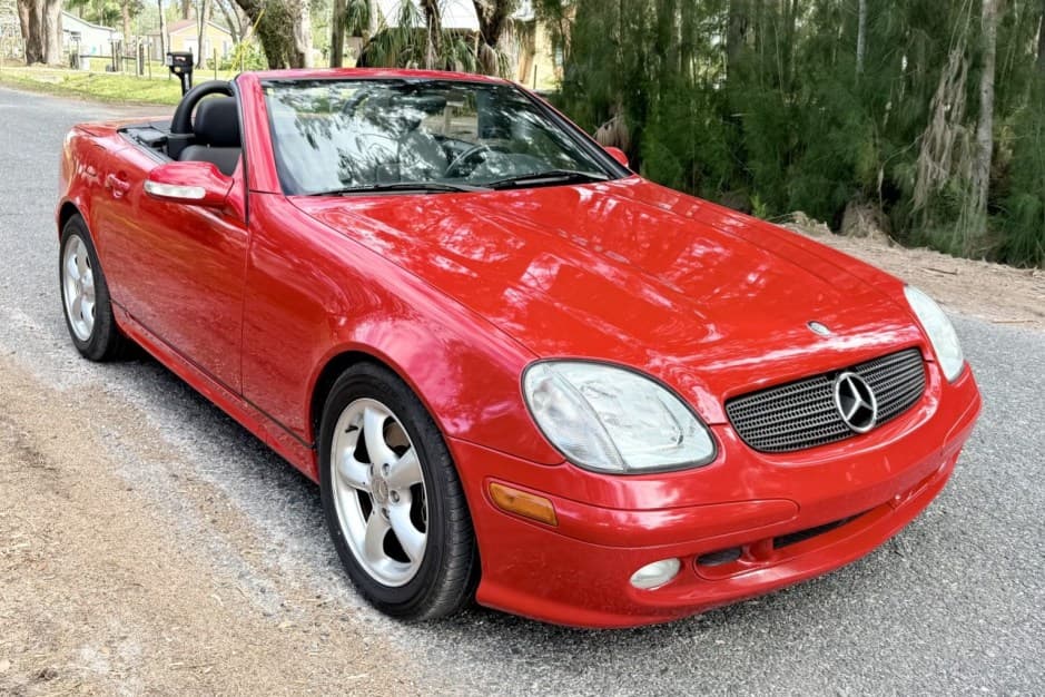 2002 Mercedes-Benz SLK-Class sold for $10,250