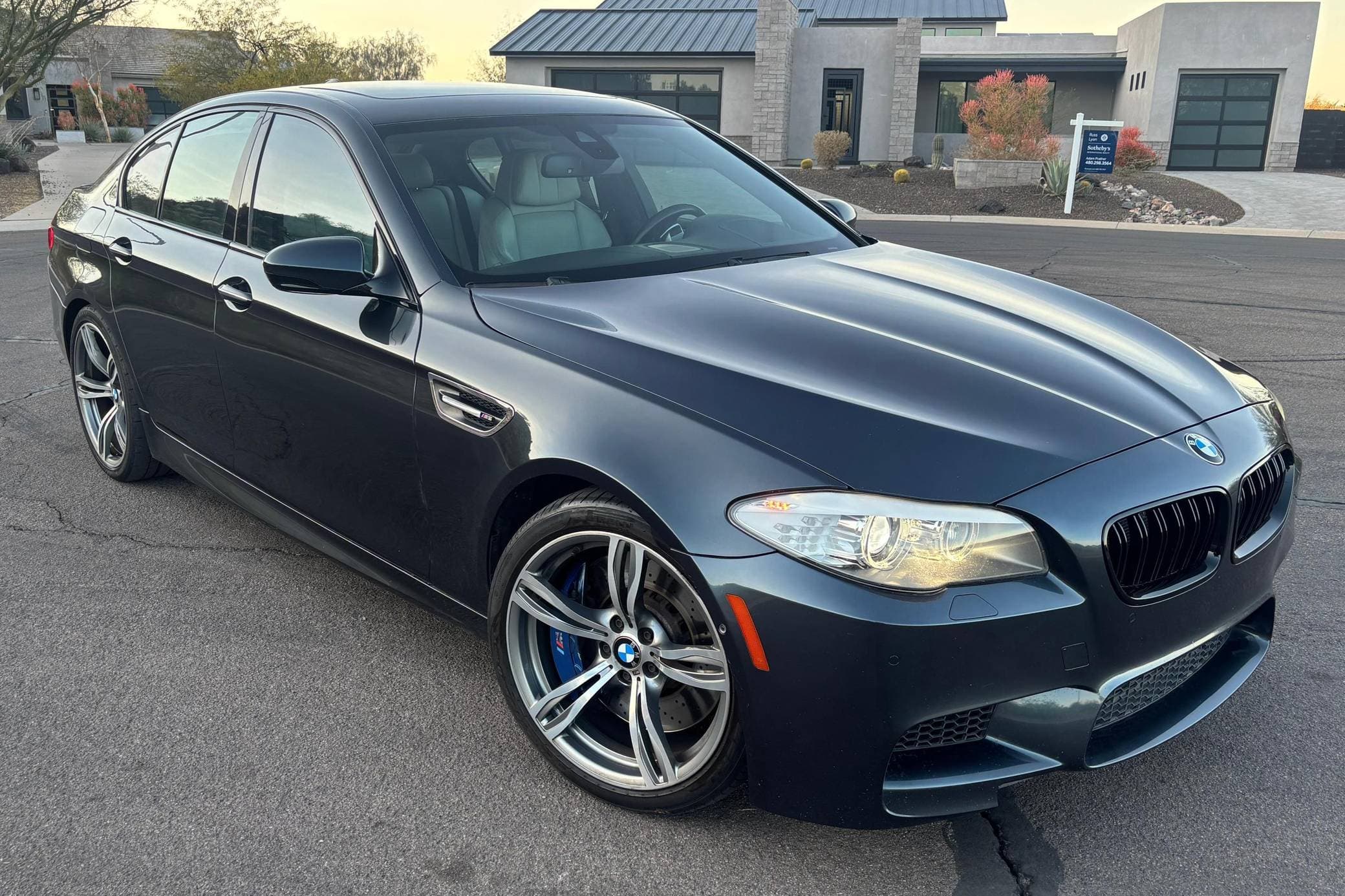 2013 BMW F10 M5 sold for $17,750