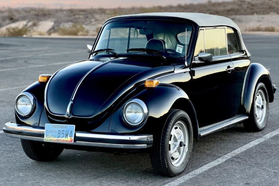 1978 Volkswagen Super Beetle sold for $14,250