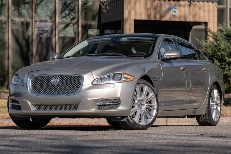 2011 Jaguar X351 XJ (2010-2019) sold for $10,000