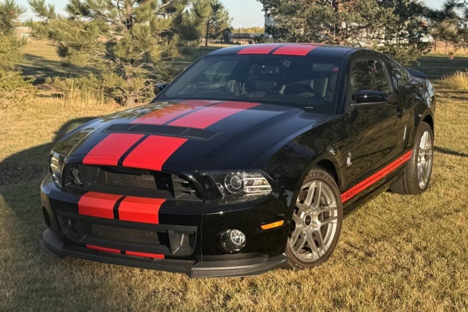 2014 Ford S197 Shelby Mustang sold for $54,000