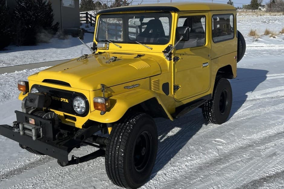 1976 Toyota Land Cruiser FJ40 sold for $16,250
