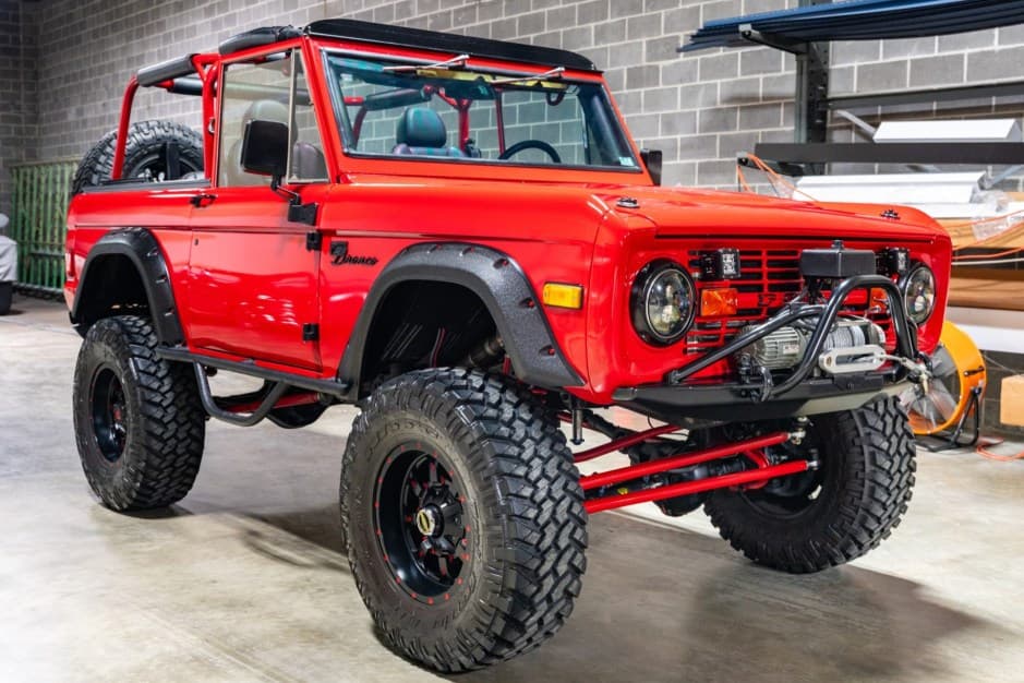 1977 Ford Bronco U13/U14/U15 1966-1977 sold for $75,000