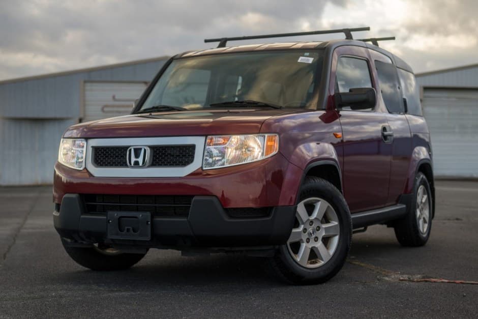 2011 Honda Element sold for $16,500
