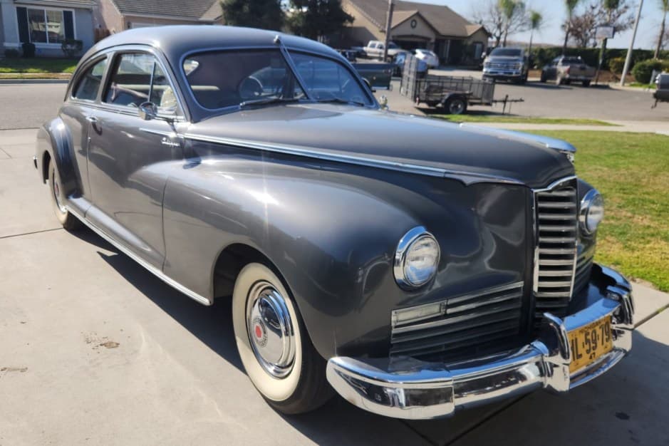 1947 Packard Clipper sold for $13,500