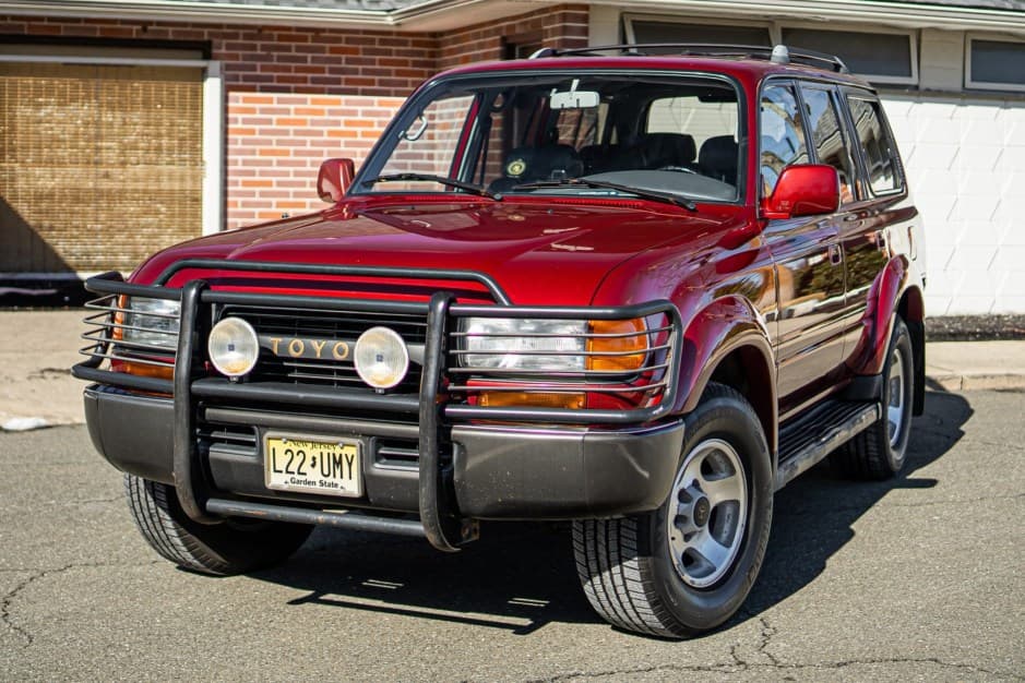 1994 Toyota Land Cruiser 80-Series sold for $11,501