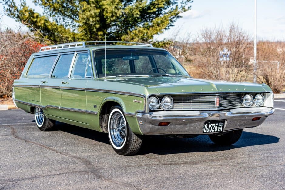 1968 Chrysler Town & Country sold for $19,000