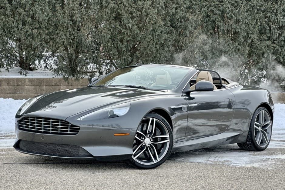 2012 Aston Martin Virage (2012) sold for $55,888