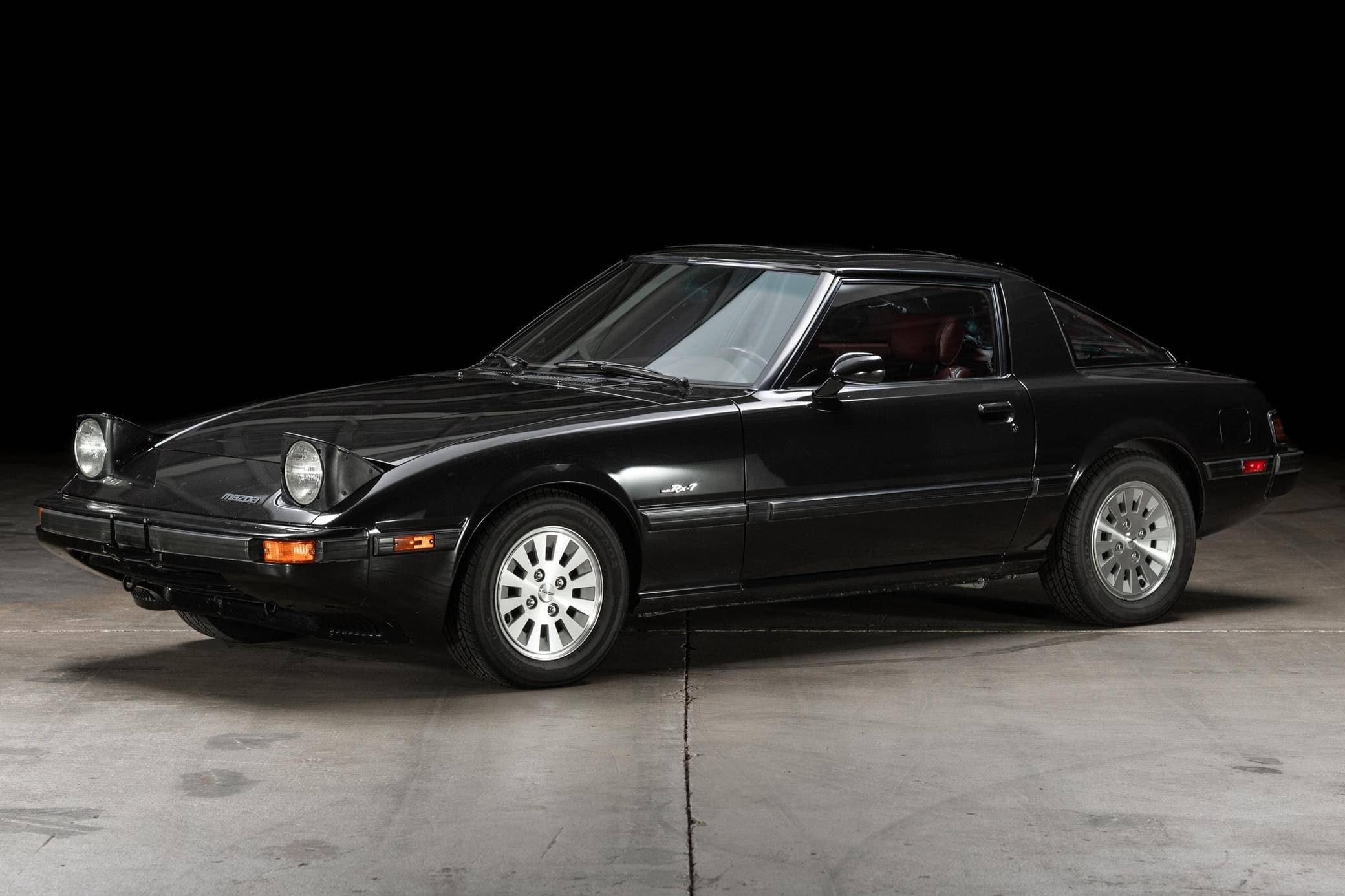 1985 Mazda FB RX-7 sold for $16,000