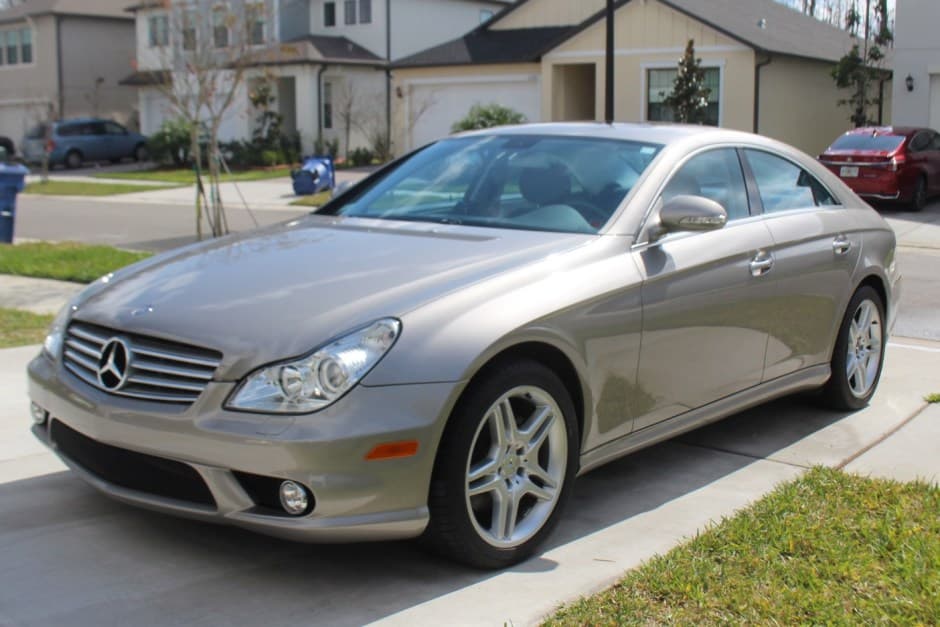 2006 Mercedes-Benz CLS-Class sold for $8,100