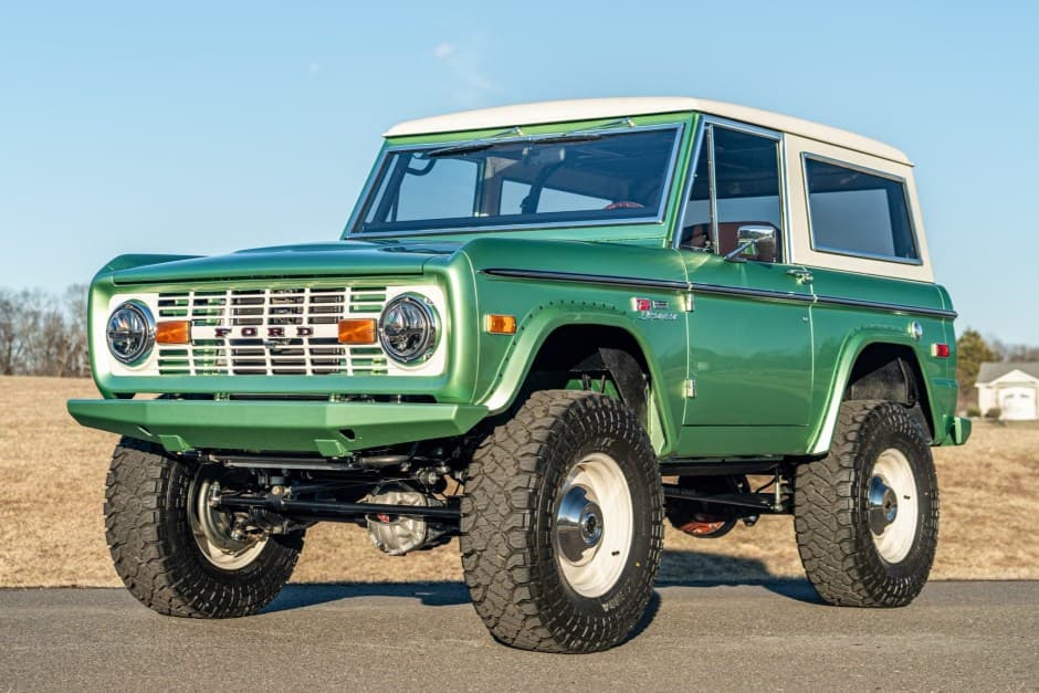 1973 Ford Bronco U13/U14/U15 1966-1977 sold for $160,000