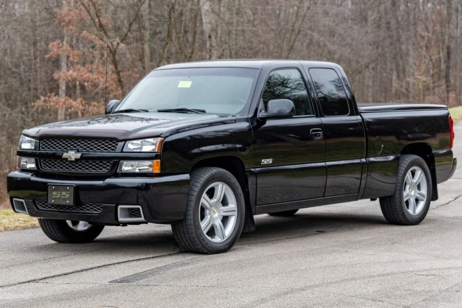 2003 Chevrolet Silverado GMT800 (1999-2007) sold for $26,000