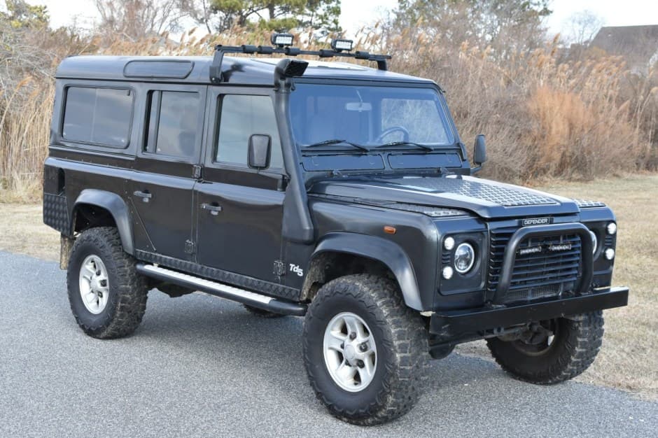 1999 Land Rover 110 / Defender 110 (Euro Spec) sold for $36,250