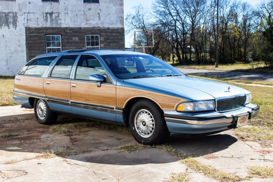 1993 Buick Roadmaster sold for $8,750