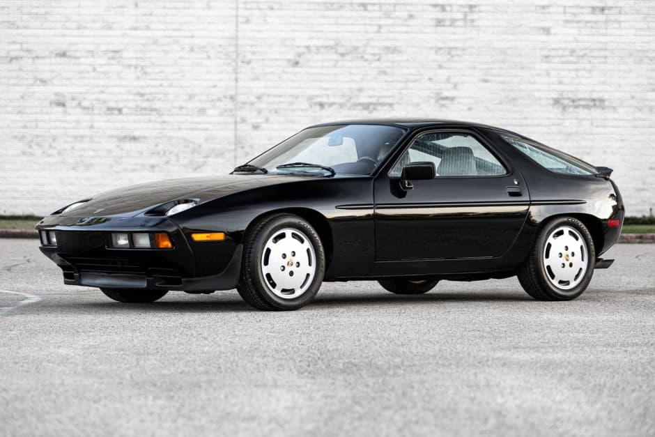 1984 Porsche 928 sold for $47,500