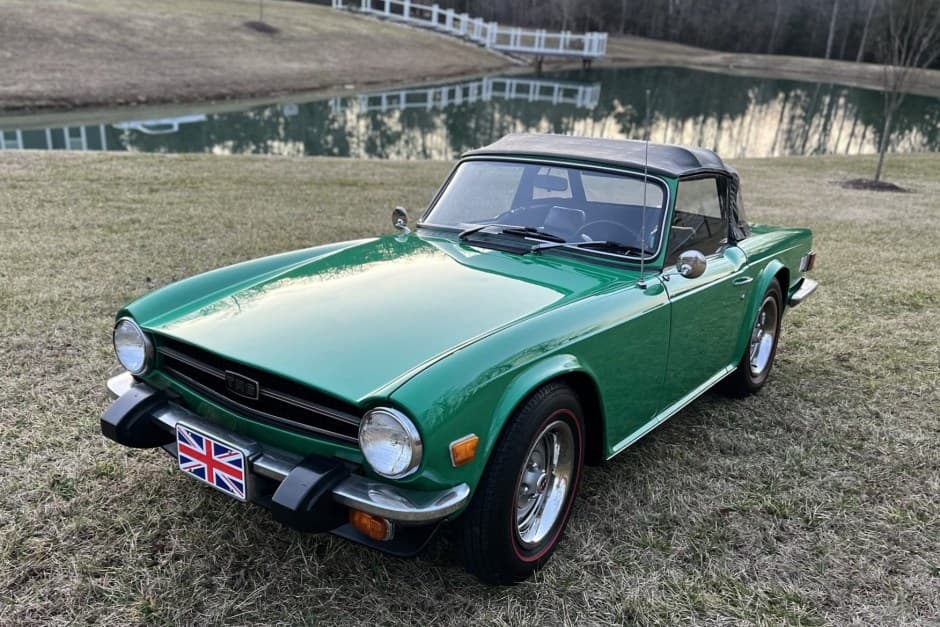 1976 Triumph TR6 sold for $10,500