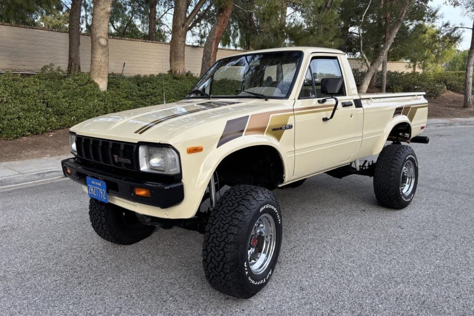 1983 Toyota Pickup (N30/N40 1978-1983) sold for $21,500