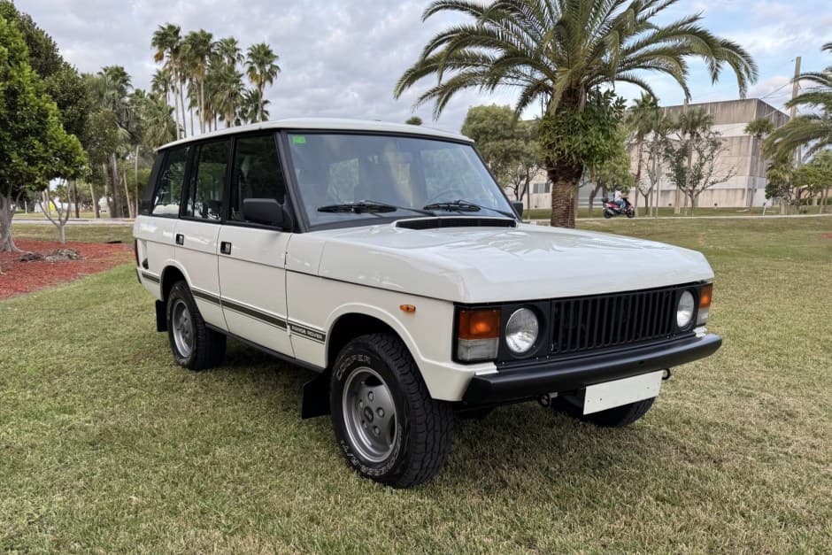 1984 Land Rover Range Rover Classic sold for $24,333