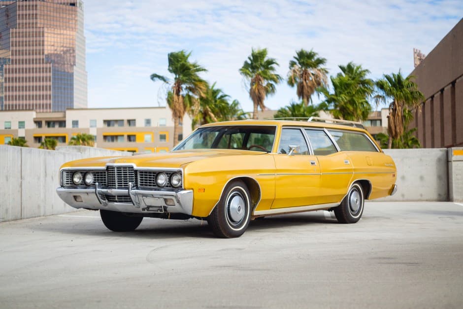 1972 Ford Galaxie sold for $8,800