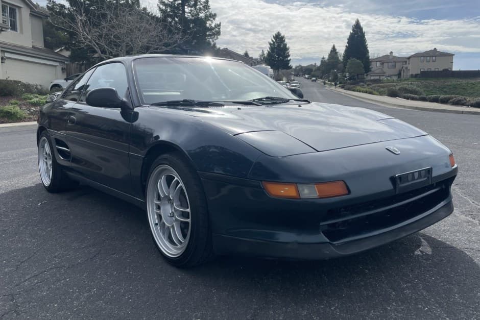 1991 Toyota SW20 MR2 sold for $15,000
