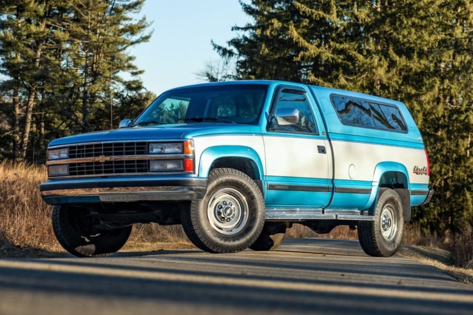 1993 Chevrolet C/K GMT400 (1988-2002) sold for $21,500