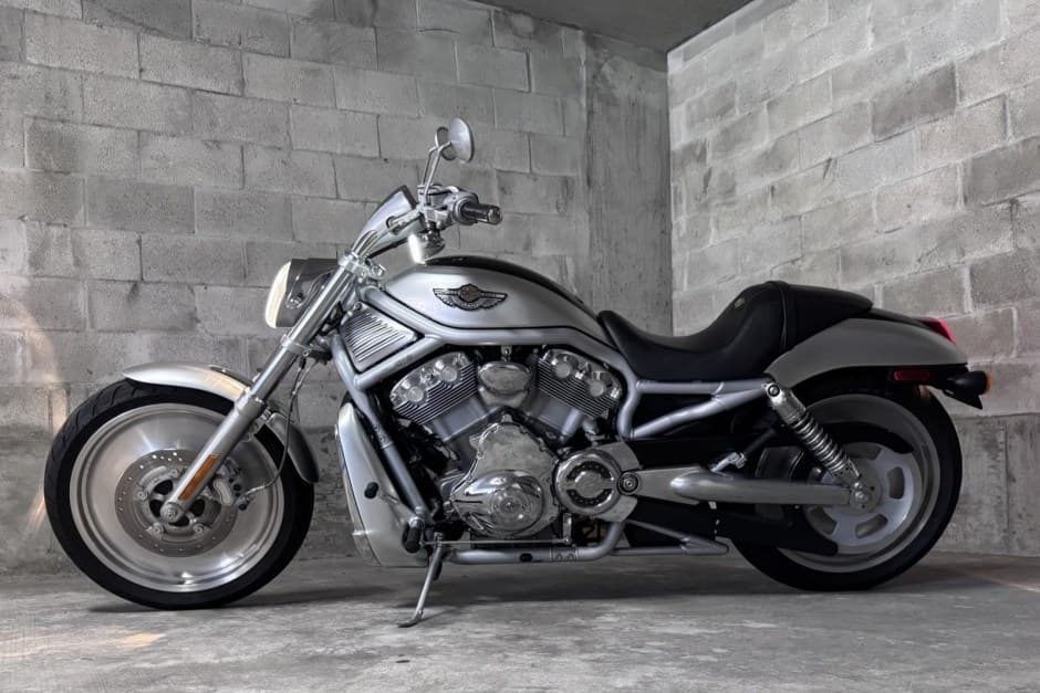 2003 Harley-Davidson V-Rod sold for $9,650